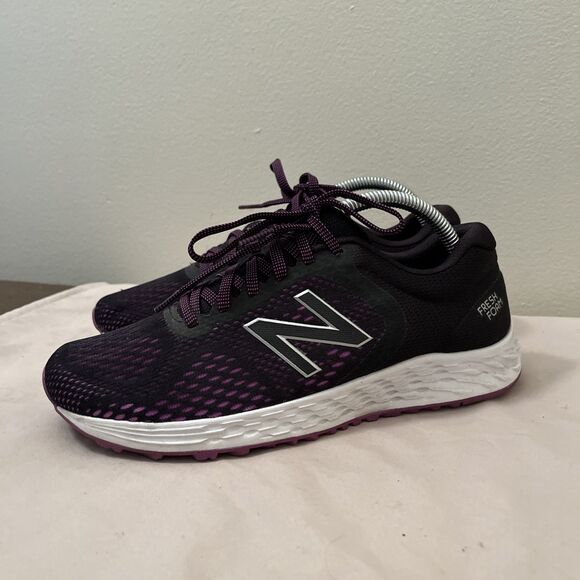 New Balance Fresh Foam Arishi V2 Running Shoes, Black/Voltage Violet- Size 9 - Picture 2 of 8